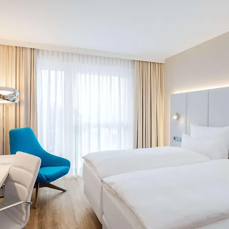 Hotel Nh 4*